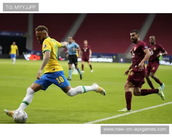 内马尔低平球直塞穿透三人缝隙